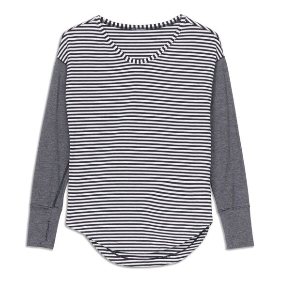 lululemon athletica Tops - Lululemon Weekend Long Sleeve Shirt- Size 4